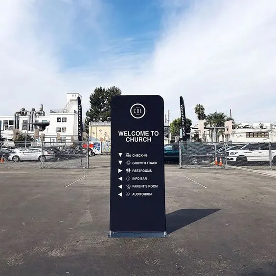 Parking directional sign Dubai