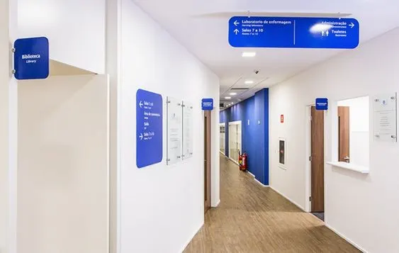 Wall mounted wayfinding sign